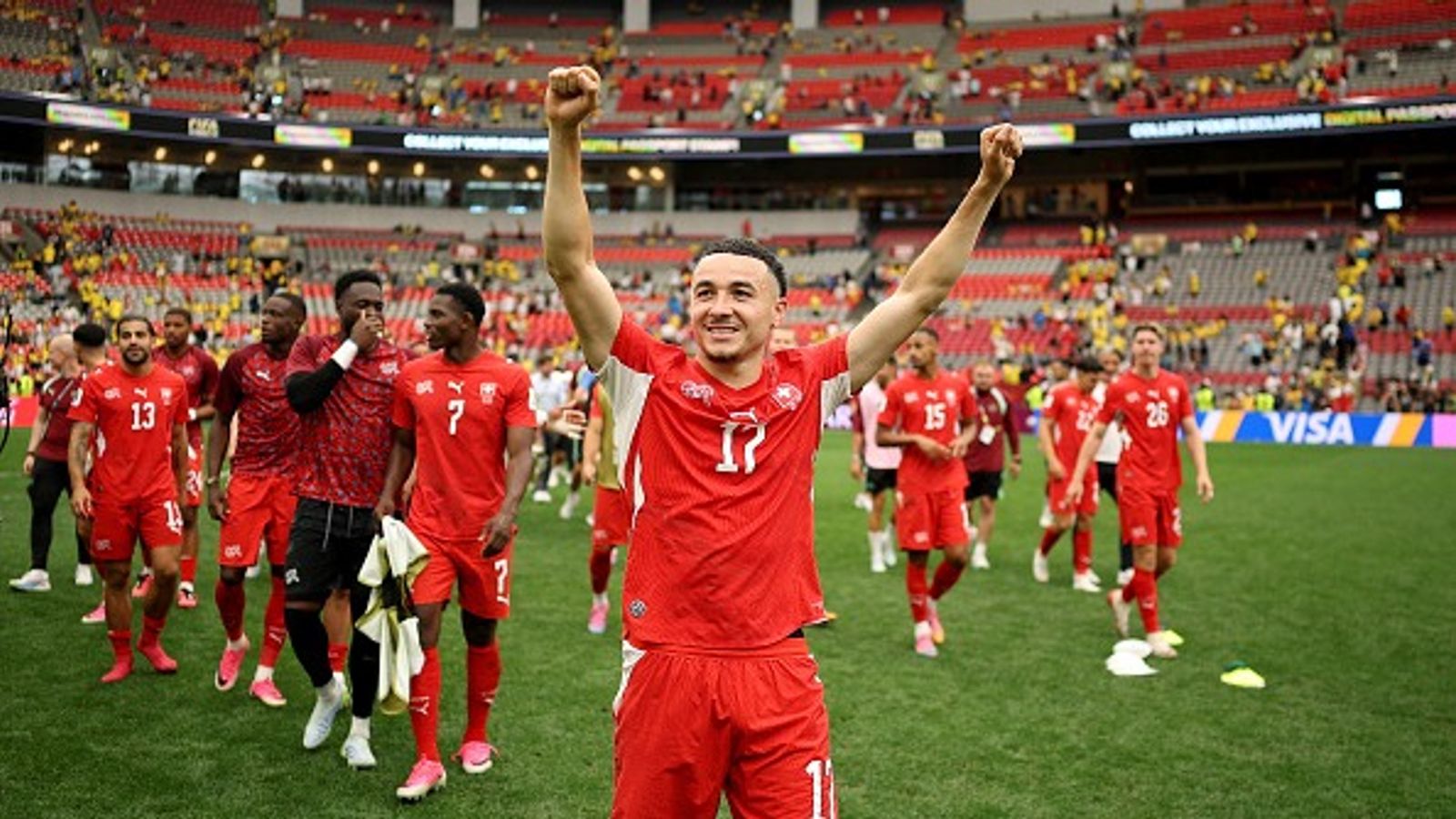 FIFA World Cup 2026: स्विट्जरलैंड का 72 साल का इंतजार खत्म, पेनल्टी शूटआउट में कोलंबिया को पीट क्वार्टर फाइनल में बनाई जगह रुबेन वर्गास ने निर्णायक गोल दागा. (PC: Getty)
