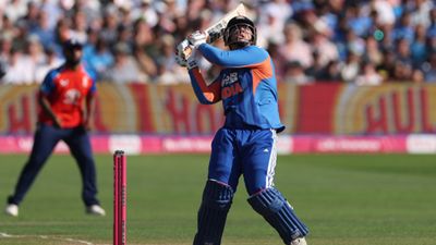 वैभव सूर्यवंशी का लगातार तीसरे T20I में बुरा हाल, फिर से आर्चर ने किया शिकार, इस तरह से हुए आउट SportsTak Hindi