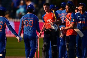 टीम इंडिया सात साल में पहली बार एक के बाद एक टी20 सीरीज हारी, ब्रिस्टल में 9 विकेट की हार से दर्ज हुए कई शर्मनाक रिकॉर्ड SportsTak Hindi
