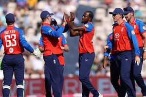 इंग्लैंड ने आखिरी T20I जीत टीम इंडिया का गुरूर किया चकनाचूर, सीरीज में किया सफाया और वर्ल्ड नंबर का ताज भी छीना SportsTak Hindi
