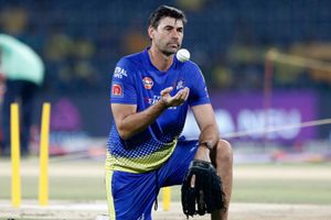 स्टीफन फ्लेमिंग को 5 IPL ट्रॉफी जिताने के बाद भी किन कारणों से गंवानी पड़ी CSK की कुर्सी SportsTak Hindi