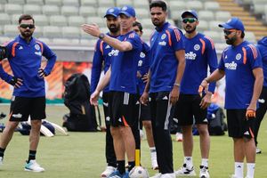 IND vs ENG: भारत और इंग्लैंड के बीच कब और कहां देखें वनडे सीरीज का पहला मुकाबला? रोहित शर्मा और विराट कोहली की होगी वापसी SportsTak Hindi