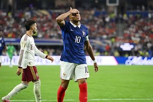 FIFA WC 2026: एम्बाप्पे वाली फ्रांस का सफर समाप्त, स्पेन ने 16 साल बाद फाइनल में रखा कदम SportsTak Hindi