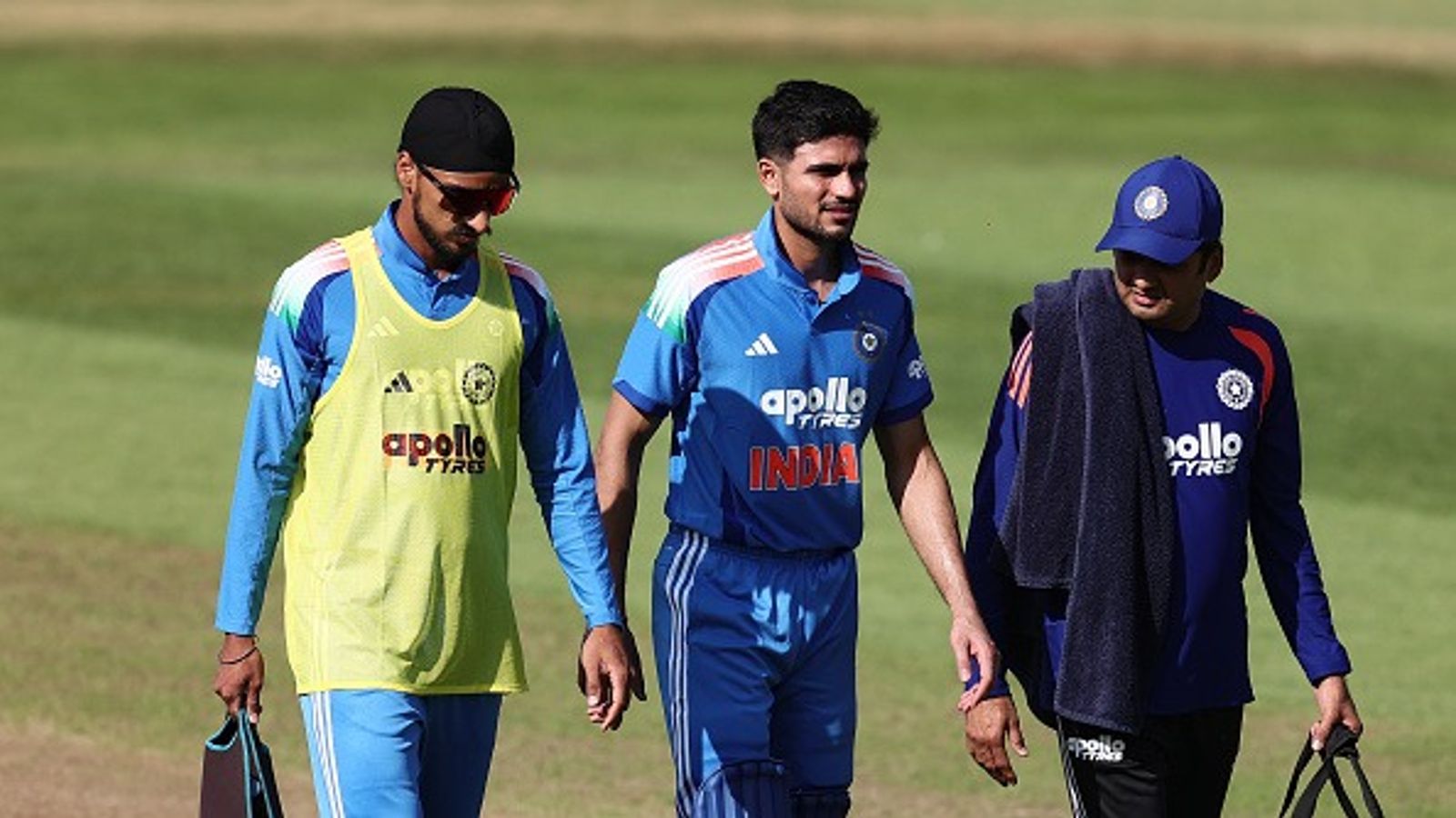 IND vs ENG : शुभमन गिल क्या इंग्लैंड के खिलाफ खेलेंगे दूसरा ODI? इंजरी पर आई बड़ी अपडेट इंजरी के बाद मैदान से बाहर जाते शुभमन गिल