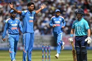 IND vs ENG, 2nd ODI: भारत और इंग्लैंड के बीच कब और कहां देखें दूसरे वनडे की लाइव स्ट्रीमिंग, पिच रिपोर्ट और वेदर अपडेट भी जानें SportsTak Hindi
