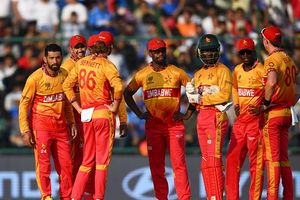 भारत के खिलाफ सीरीज से पहले गंभीर के प्लान को जिम्बाब्वे ने अपनाया, बांग्लादेश को पहले T20I में धो डाला, जानिए कैसे ? SportsTak Hindi