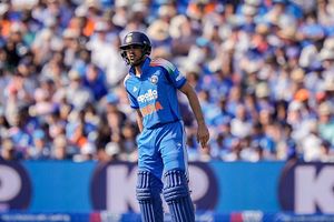 IND vs ENG : भारत को दूसरे वनडे में मिली हार के बाद घूमा कप्तान शुभमन गिल का माथा, जानें किसे ठहराया कसूरवार SportsTak Hindi