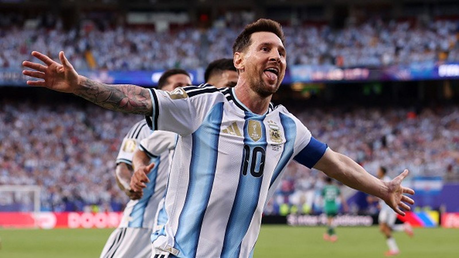 FIFA WC Golden Boot Race : मेसी का गोल्डन बूट दांव पर, एमबाप्पे से जीतने के लिए अब फाइनल में जानें कितने गोल करने होंगे? गोल करने के बाद लियोनेल मेसी