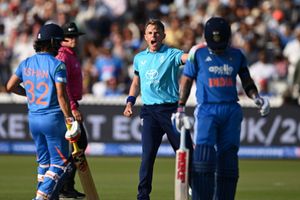 INDvsENG: रोहित के धमाल के बाद भी रनों की आतिशबाजी में हारी टीम इंडिया, इंग्लैंड ने लॉर्डस फतेह कर जीती सीरीज SportsTak Hindi
