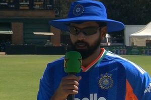 IND vs ZIM : जीत के लिए अय्यर ने एक नहीं बल्कि 150 की रफ्तार वाले 2 गेंदबाजों को बुलाया, इंग्लैंड में हार के बाद जानें कौन-कौन बाहर? SportsTak Hindi