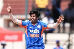 IND vs ZIM : 649 दिन बाद मयंक यादव ने आते ही पहली गेंद पर किया धमाल, बुमराह भी नहीं कर सके ऐसा, जानें क्या है मामला ? SportsTak Hindi