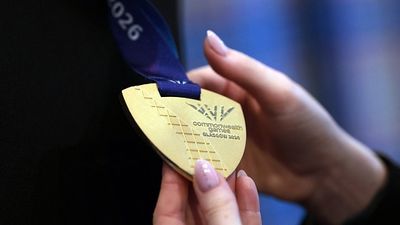 कॉमनवेल्थ गेम्स 2026 के मेडल्स क्यों हैं सबसे अनोखे? CWG के इतिहास में पहली बार बना ऐसा डिजाइन SportsTak Hindi