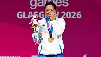मीराबाई चानू ने गोल्ड जीतने के लिए तीन दिनों तक छोड़ा खाना-पानी, CWG 2026 में खिताबी हैट्रिक लगाने के बाद वजह का किया खुलासा SportsTak Hindi