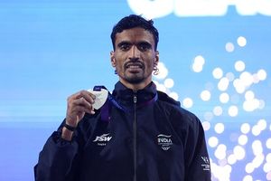 गरीबी से ग्लासगो तक...रोटी के लिए दौड़ने वाला गुलवीर कैसे बना भारत की शान? 10KM में रच दिया इतिहास SportsTak Hindi