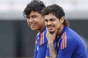 Duleep Trophy: इशान किशन को मिली ईस्ट जोन की कप्तानी, सूर्यवंशी उपकप्तान, मोहम्मद शमी-ईश्वरन को भी मिली जगह SportsTak Hindi