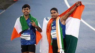 CWG 2026 : भारत का 'डबल' धमाल, एक ही स्पर्धा में जीता गोल्ड और सिल्वर, जानें किन दो धुरंधरों ने सबको पछाड़ा ? Gold medalist Dilip Mahadu Gavit of Team India and Silver medalist Mohammed Basil