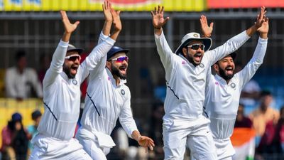 गंभीर के हेड कोच बनने के बाद टीम इंडिया की जान रहे इन 6 सितारों ने लिया संन्यास, जानिए कौन-कौन शामिल SportsTak Hindi