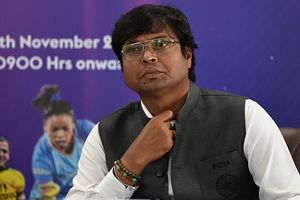 Jersey Controversy: हॉकी इंडिया के अध्यक्ष को बिना बताए लिया गया जर्सी का रंग केसरिया करने का फैसला, टिर्की ने मांगी सफाई SportsTak Hindi