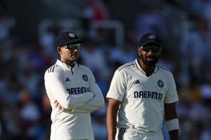 जसप्रीत बुमराह फिटनेस टेस्ट पास करने के बाद भी क्या टीम इंडिया के साथ नहीं जाएंगे श्रीलंका? भारतीय गेंदबाज को लेकर आई बड़ी अपडेट SportsTak Hindi