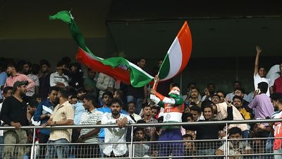 एशिया कप 2026 के लिए टीम इंडिया का ऐलान, जानें 15 खिलाड़ियों का पूरा squad Fans cheer on their team