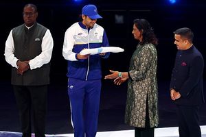 अलविदा ग्लास्गो! अहमदाबाद कॉमनवेल्थ गेम्स 2030 का काउंटडाउन शुरू, नीरज चोपड़ा और पीटी उषा ने लिया CWG का झंडा SportsTak Hindi
