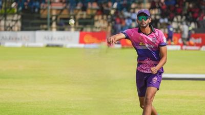 भारतीय मूल का क्रिकेटर 8 साल के लिए बैन, ICC ने मैच फिक्सिंग में दी सजा SportsTak Hindi