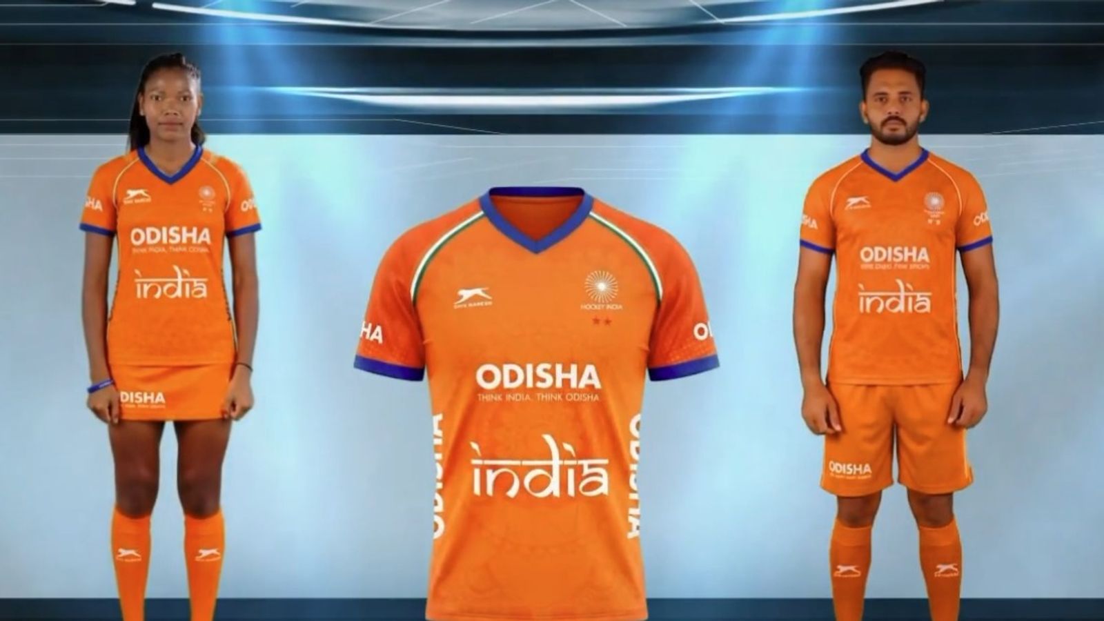 Hockey jersey Controversy: हॉकी इंडिया के अध्यक्ष का चौंकाने वाला दावा, बोले- नई जर्सी लॉन्च करने से सिर्फ दो घंटे पहले दी गई थी जानकारी Iभारतीय हॉकी टीम की जर्सी का रंग नीले से केसरिया कर दिया गया है. (Screengrab/X)