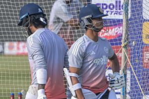 INDvsSL: राहुल-जायसवाल की श्रीलंका दौरे से पहले खास तैयारी, इन बॉलर्स के सामने की ट्रेनिंग SportsTak Hindi