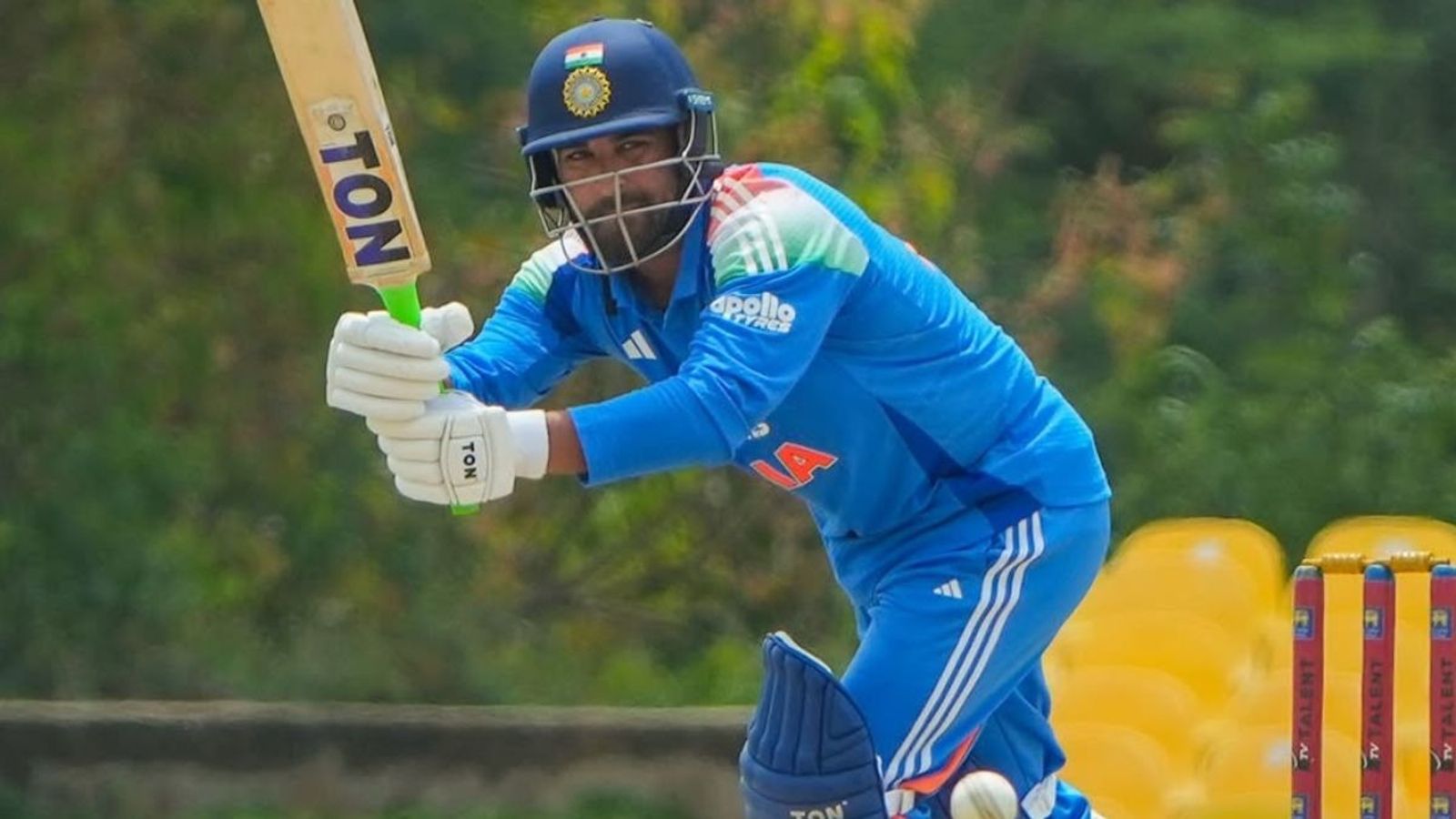 IND vs SL: हर्ष-कोटियन के साथ दो और स्पिनर श्रीलंका दौरे के लिए टीम इंडिया में शामिल चार नेट बॉलर भारतीय टीम से जुड़े. (PC: X)