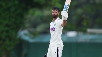 IND vs SL: देवदत्त पडिक्कल का वार्म अप मैच में शतक, सुदर्शन के टेस्ट सीरीज से बाहर होने के तुरंत बाद प्लेइंग XI के लिए ठोकी दावेदारी SportsTak Hindi