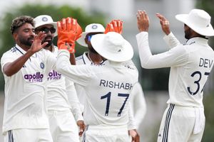 INDvsSL: टीम इंडिया के 3 सितारों के पास ही श्रीलंका में खेलने का अनुभव, 12 खिलाड़ी पहली बार खेलेंगे SportsTak Hindi