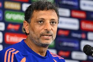 'प्रैक्टिस के ज्यादा दिन उतने अच्छे नहीं होते, जितने...', श्रीलंका के खिलाफ टेस्ट सीरीज से पहले भारतीय कोच का बड़ा दावा SportsTak Hindi