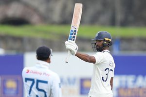 IND vs SL 2nd Day Stumps : पडिक्कल की धांसू पारी से भारत ने श्रीलंका को खदेड़ा, 460 रन का बनाया विशाल स्कोर SportsTak Hindi
