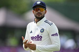 IND vs SL: भारत की पहली पारी 462 रन पर ऑलआउट, गॉल टेस्ट के तीसरे दिन खाते में जुड़े सिर्फ दो रन SportsTak Hindi