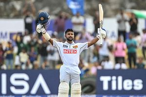 IND vs SL : सोनल ने शतक से टीम को डूबने से बचाया, भारत ने 462 बनाकर श्रीलंका को 284 रन पर रोका SportsTak Hindi