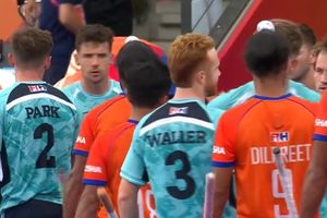 Hockey World Cup : 32 साल बाद भी अंग्रेजों से नहीं पार पा सकी हॉकी टीम इंडिया, अब पाकिस्तान से होगा करो या मरो का मुकाबला SportsTak Hindi