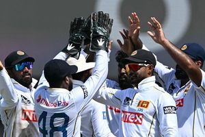 IND vs SL : क्या 350 से अधिक का टारगेट श्रीलंका ने कभी चेज किया है ? आंकड़ों ने बढ़ाई टीम इंडिया की टेंशन! SportsTak Hindi