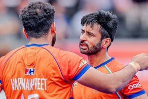 Hockey World Cup 2026: भारतीय खिलाड़ी पाकिस्तान से हाथ मिलाएंगे या नहीं, 'करो या मरो' वाले मुकाबले से पहले बड़ी अपडेट SportsTak Hindi