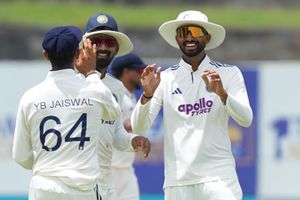 मुझे IPL में ले चलो, यशस्वी जायसवाल ने जानिए कैसे बैंटर में फंसाकर श्रीलंकाई बल्लेबाज को कराया आउट SportsTak Hindi