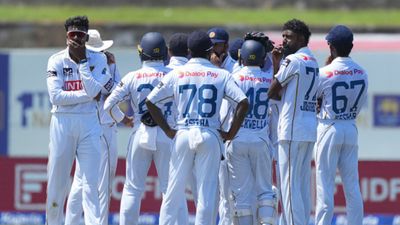 INDvsSL: श्रीलंका ने दूसरे टेस्ट के लिए इन दो नए चेहरों को स्क्वॉड में किया शामिल, जानिए किन्हें मिला मौका sri lanka test team