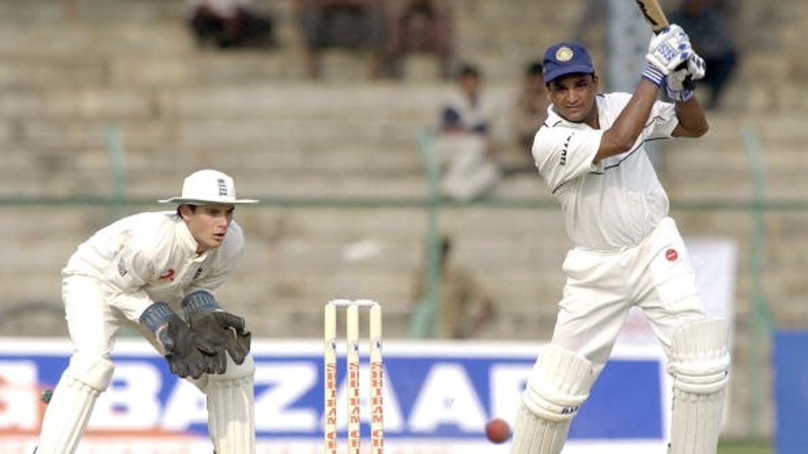 22 साल बाद भारत के पूर्व क्रिकेटर को मिली क्लीन चिट, जानें साल 2004 के इंग्लैंड दौरे पर क्या हुआ था कांड ? इंग्लैंड के खिलाफ एक अभ्यास मैच के दौरान शॉट खेलते जैकेब मार्टिन