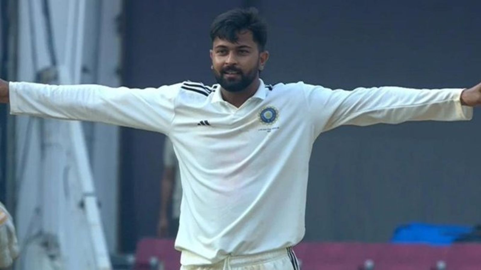 IND vs SL : सारांश जैन को टीम इंडिया के लिए दूसरे टेस्ट मैच की Playing XI में जगह मिलेगी या नहीं? कोच ने दी बड़ी अपडेट विकेट लेने के बाद सारांश जैन