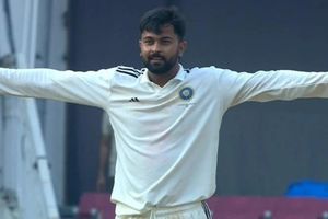 IND vs SL : सारांश जैन को टीम इंडिया के लिए दूसरे टेस्ट मैच की Playing XI में जगह मिलेगी या नहीं? कोच ने दी बड़ी अपडेट SportsTak Hindi