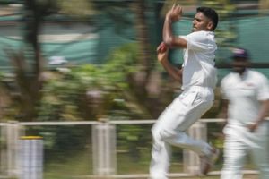 Duleep Trophy: तुषार-तनुष के आगे नॉर्थ जोन का सरेंडर, कंबोज-बडोनी के अर्धशतकों ने बचाई लाज, वेस्ट जोन भी फंसा SportsTak Hindi