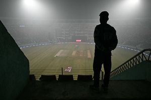 Gen Z क्रिकेटरों का इकाना स्टेडियम में विरोध प्रदर्शन, उत्तर प्रदेश से तीन रणजी टीमों की रखी अनोखी मांग SportsTak Hindi