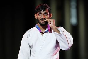 CWG में भारत को मैंस में इतिहास का पहला गोल्ड जिताने वाला जुडोका, एशियन गेम्स की टीम से कैसे हुआ गायब? SportsTak Hindi