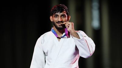 CWG में भारत को मैंस में इतिहास का पहला गोल्ड जिताने वाला जुडोका, एशियन गेम्स की टीम से कैसे हुआ गायब? Gold medalist Harsh Singh
