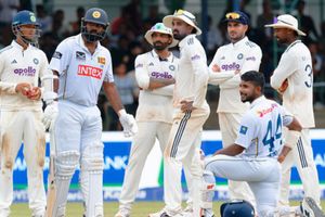 IND vs SL, 4th Day Stumps : बारिश ने भारत को जीत से रोका, अंतिम दिन श्रीलंका के 4 विकेट लेकर करना होगा ये काम SportsTak Hindi