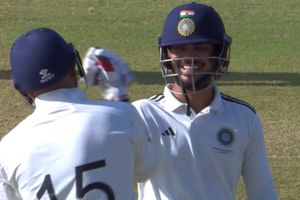 Duleep Trophy: इशान किशन की ईस्ट जोन फाइनल में पहुंची, हर्ष दुबे के 4 विकेट भी डिफेंडिंग चैंपियन सेंट्रल जोन को हार से नहीं बचा पाए SportsTak Hindi