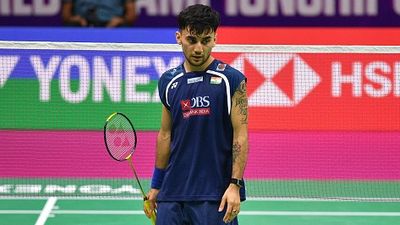 China Masters: लक्ष्य सेन 38 मिनट में पहले राउंड से बाहर, विक्टर लाई ने तीसरी बार दी मात, किदांबी श्रीकांत दूसरे दौर में पहुंचे SportsTak Hindi